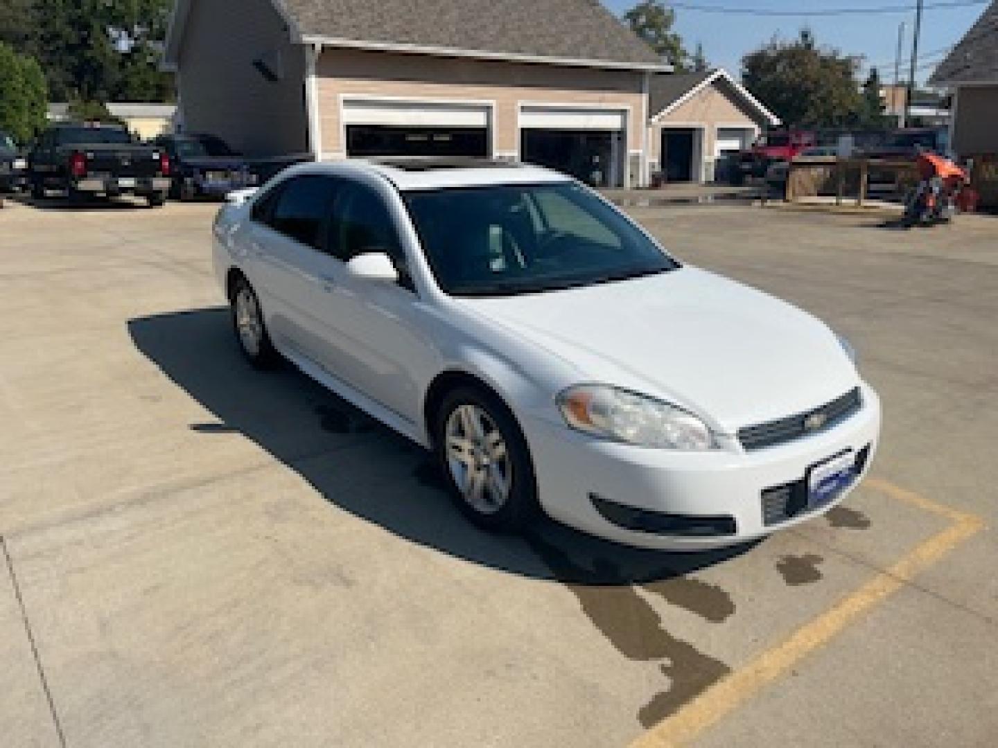 2011 Chevrolet Impala LT (2G1WG5EK8B1) with an 3.5L V6 OHV 16V FFV engine, 4-Speed Automatic transmission, located at 923 Army Post Rd., Des Moines, IA, 50315, (515) 287-7732, 41.526928, -93.627419 - Photo#1