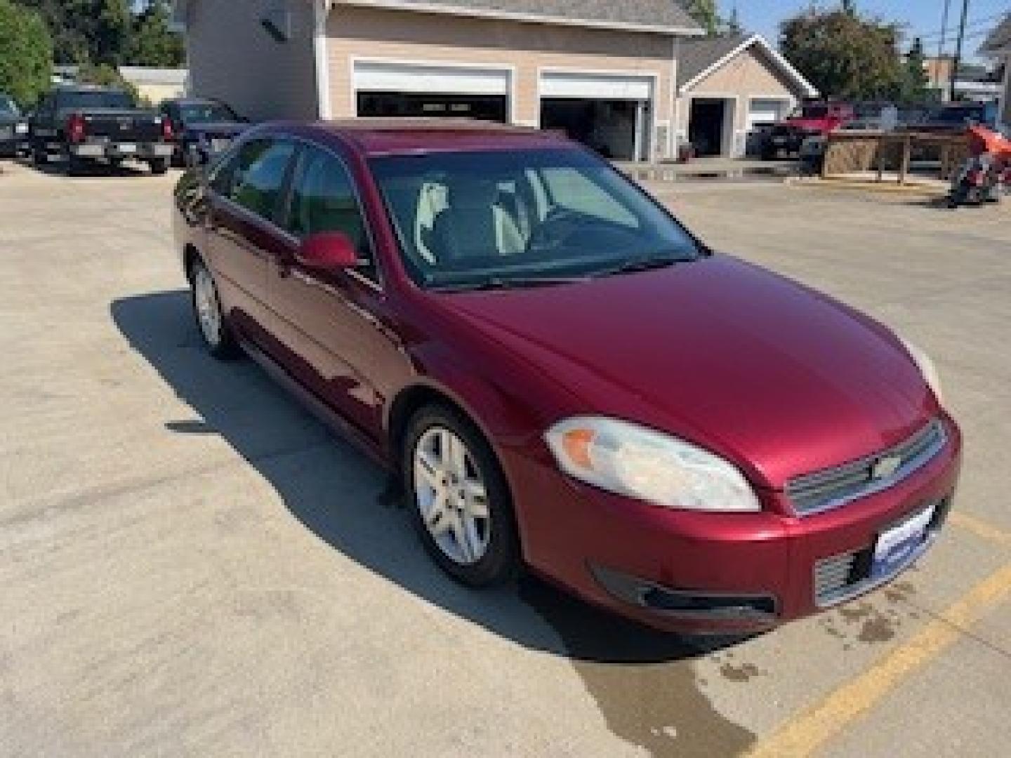 2011 Chevrolet Impala LT (2G1WG5EK5B1) with an 3.5L V6 OHV 16V FFV engine, 4-Speed Automatic transmission, located at 923 Army Post Rd., Des Moines, IA, 50315, (515) 287-7732, 41.526928, -93.627419 - Photo#1