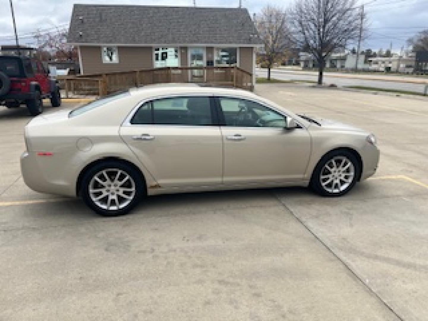 2011 Chevrolet Malibu LTZ (1G1ZE5E19BF) with an 2.4L L4 DOHC 16V engine, 4-Speed Automatic transmission, located at 923 Army Post Rd., Des Moines, IA, 50315, (515) 287-7732, 41.526928, -93.627419 - Photo#1